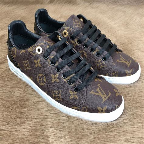 louis vuitton schoenen lichtblauw|louis vuitton ladies sneakers.